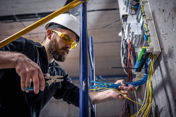 Best Circuit Breaker Repair  in North Bellport, NY